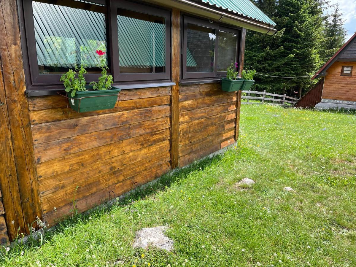 Bungalows Krstajic جابلياك المظهر الخارجي الصورة