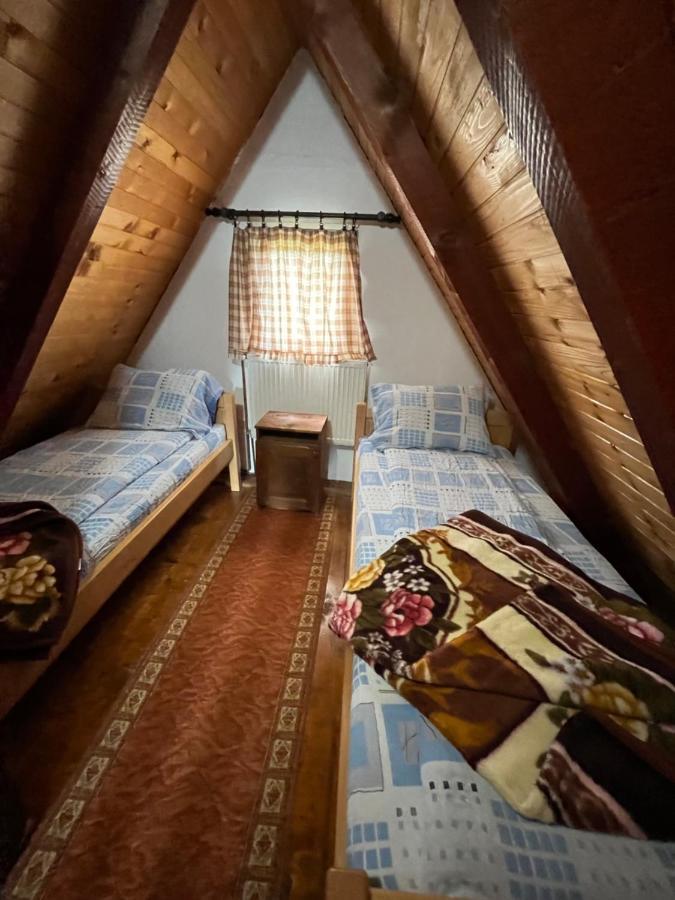 Bungalows Krstajic جابلياك المظهر الخارجي الصورة