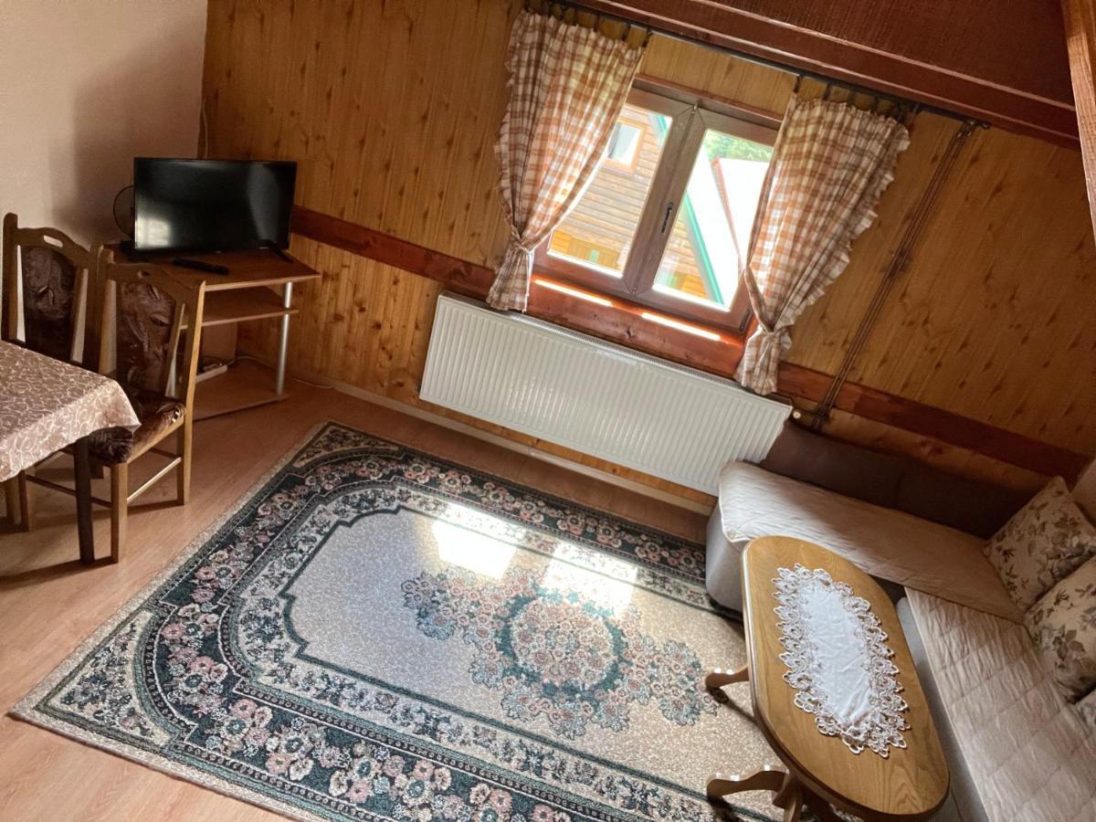 Bungalows Krstajic جابلياك المظهر الخارجي الصورة